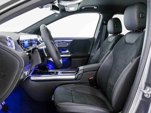 MERCEDES-BENZ GLA 200 Night Star