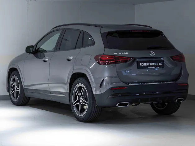 MERCEDES-BENZ GLA 200 Night Star