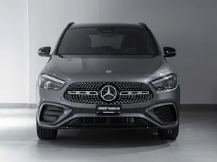 MERCEDES-BENZ GLA 200 Night Star