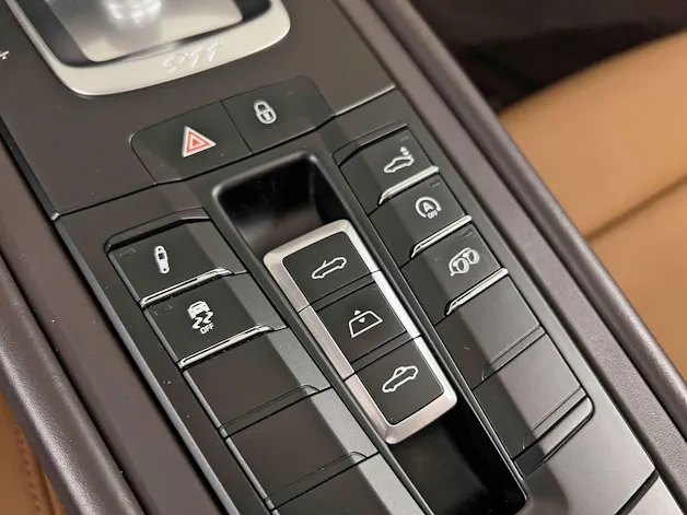 PORSCHE 911 Carrera 4S Cabriolet