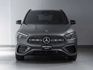 MERCEDES-BENZ GLA 200 Night Star