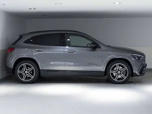 MERCEDES-BENZ GLA 200 Night Star