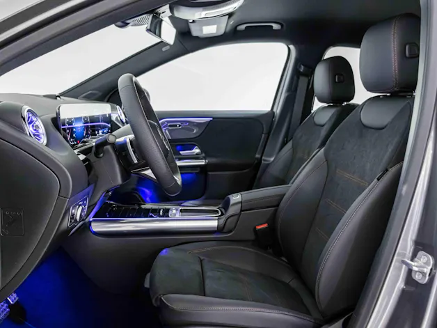 MERCEDES-BENZ GLA 200 Night Star