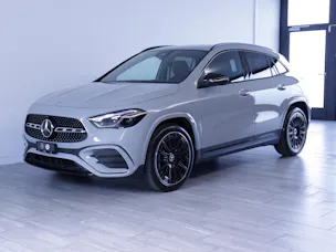 MERCEDES-BENZ GLA-Klasse GLA 200 Night Star AMG Line