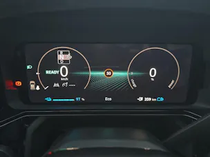 NISSAN Micra Evolve 52kWh