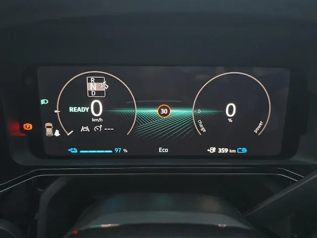 NISSAN Micra Evolve 52kWh