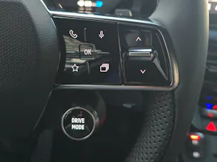 NISSAN Micra Evolve 52kWh