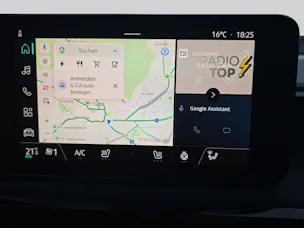 NISSAN Micra Evolve 52kWh