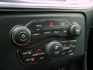 Dodge USA Charger 6.2 V8 SC HEMI SRT Hellcat