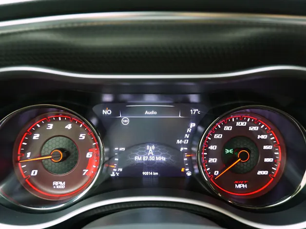 Dodge USA Charger 6.2 V8 SC HEMI SRT Hellcat