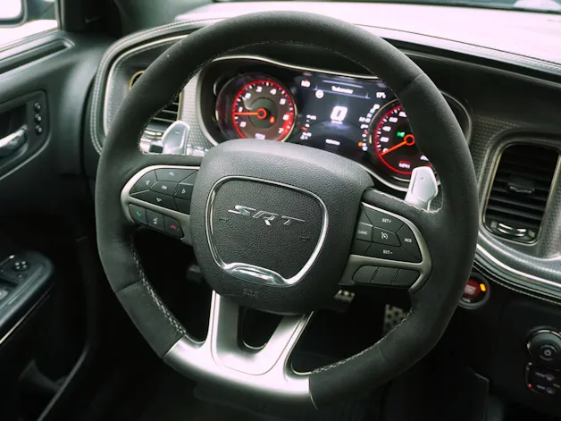 Dodge USA Charger 6.2 V8 SC HEMI SRT Hellcat