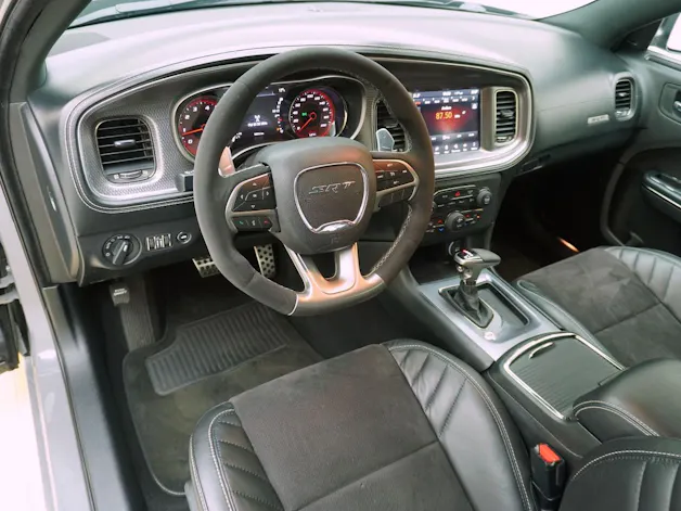 Dodge USA Charger 6.2 V8 SC HEMI SRT Hellcat