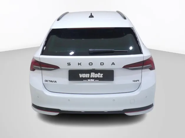 SKODA Octavia 2.0 TSI SportLine 4x4 DSG