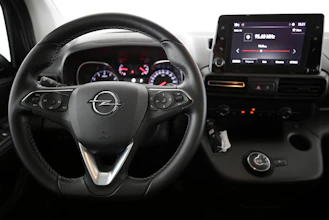 https://vehicle.imgix.net/4516548/c346835b-5b53-452a-907b-6baa5dfe41c8.jpg