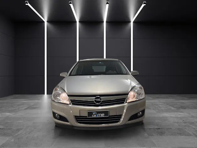 OPEL Astra 1.8i 16V 140 Enjoy Automat