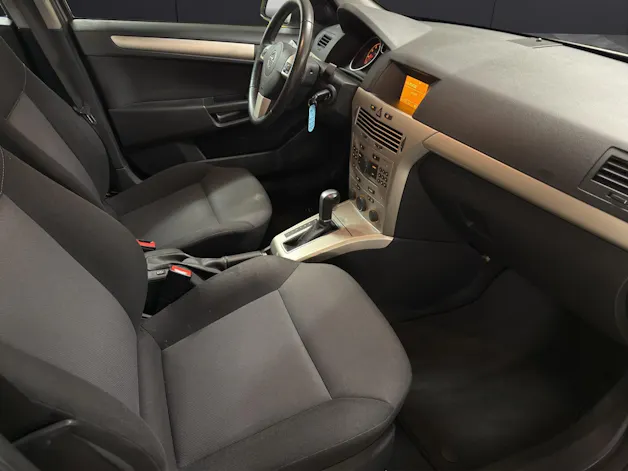 OPEL Astra 1.8i 16V 140 Enjoy Automat