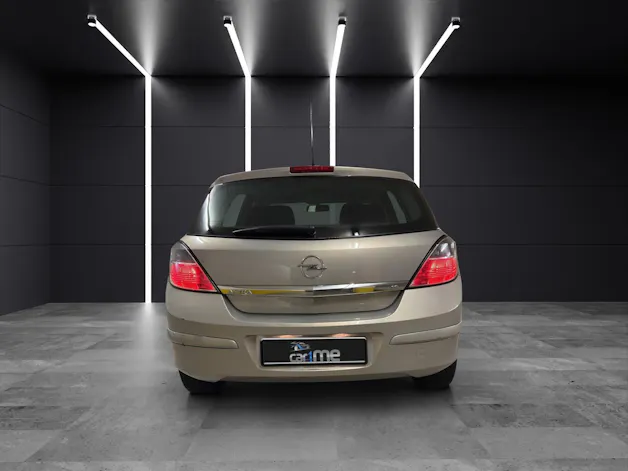 OPEL Astra 1.8i 16V 140 Enjoy Automat