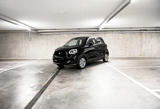 https://vehicle.imgix.net/4516558/2a7954bf-61bc-49ae-94e4-47bbce622191.jpg