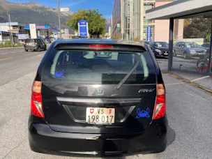 HONDA FR-V Minivan 1.8i 16V Swiss Automatique 6 places