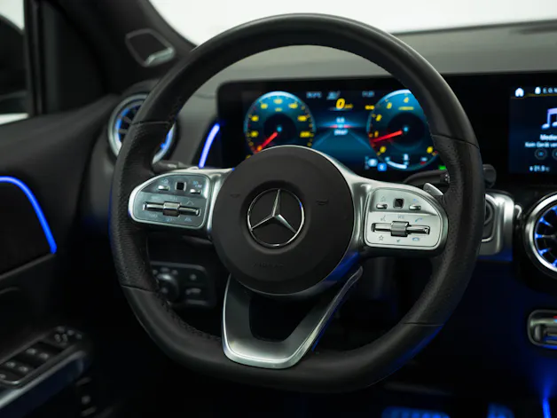 MERCEDES-BENZ GLB 250 AMG Line 4matic