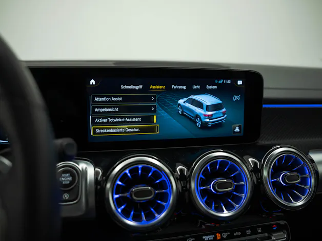 MERCEDES-BENZ GLB 250 AMG Line 4matic