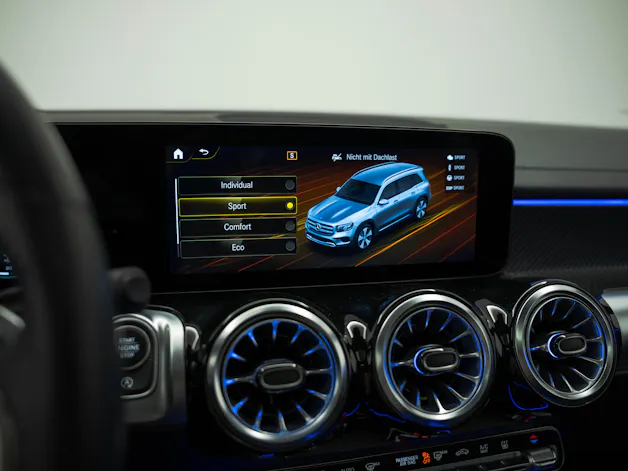 MERCEDES-BENZ GLB 250 AMG Line 4matic