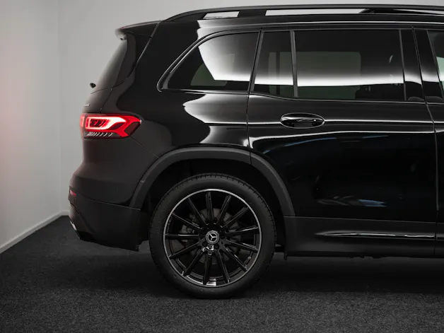 MERCEDES-BENZ GLB 250 AMG Line 4matic