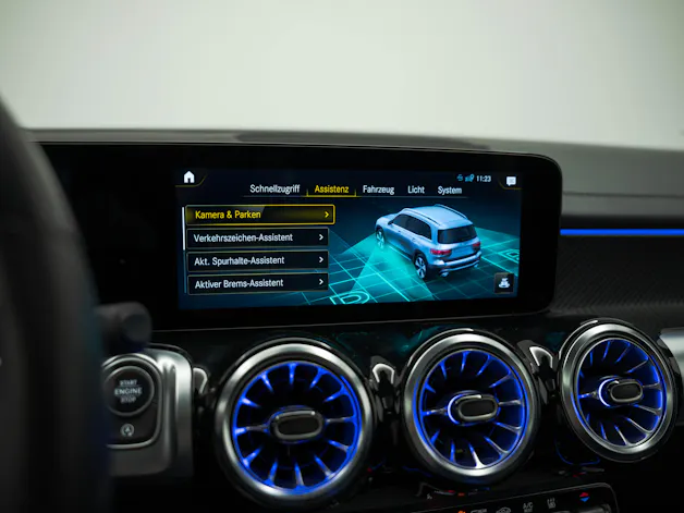 MERCEDES-BENZ GLB 250 AMG Line 4matic