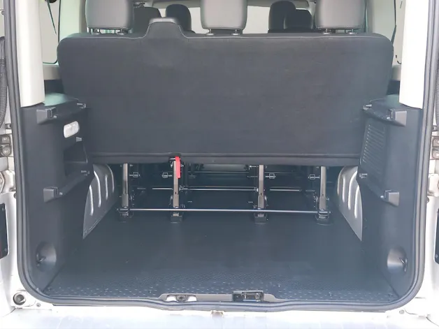 RENAULT Trafic Passenger 1.6 dCi Intens