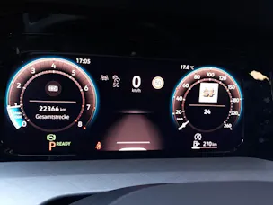 VW Volkswagen Golf VIII 1.5 eTSI DSG