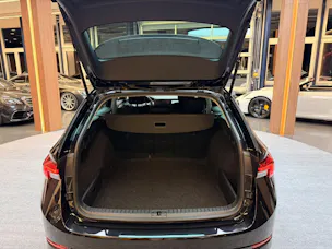 SKODA Octavia Combi 2.0 TDI Ambition 4x4 DSG
