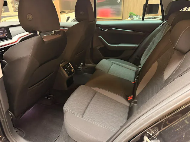 SKODA Octavia Combi 2.0 TDI Ambition 4x4 DSG