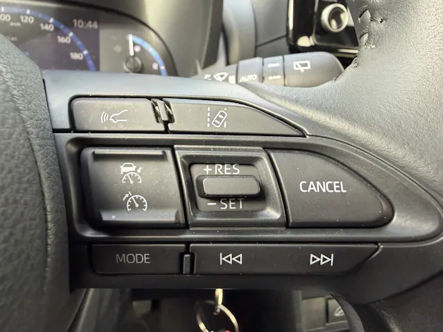 Toyota Yaris Cross 1.5 VVT-i HSD Comfort AWD-i