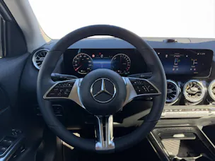 MERCEDES-BENZ GLA 250 e Progressive Line EQ Star