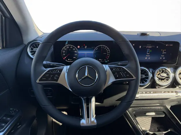 MERCEDES-BENZ GLA 250 e Progressive Line EQ Star