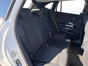 MERCEDES-BENZ GLA 250 e Progressive Line EQ Star