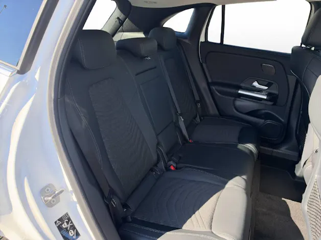 MERCEDES-BENZ GLA 250 e Progressive Line EQ Star