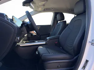 MERCEDES-BENZ GLA 250 e Progressive Line EQ Star
