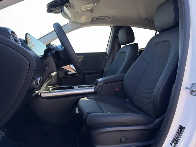 MERCEDES-BENZ GLA 250 e Progressive Line EQ Star