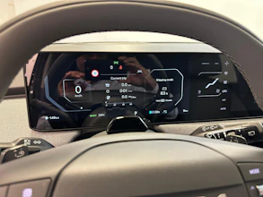 https://vehicle.imgix.net/4516975/19bf6087-9d55-47a7-9b2c-6f3bb2d53ed7.jpg