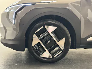 Kia EV3 81 kWh Earth+
