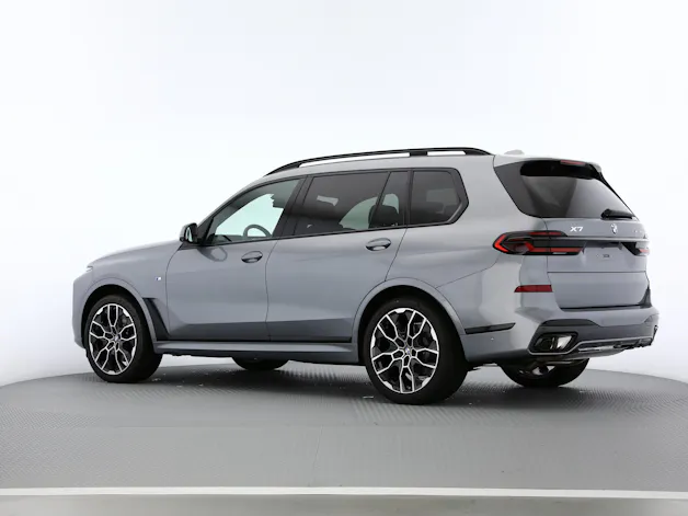 BMW X7 G07 40d xDrive SAG