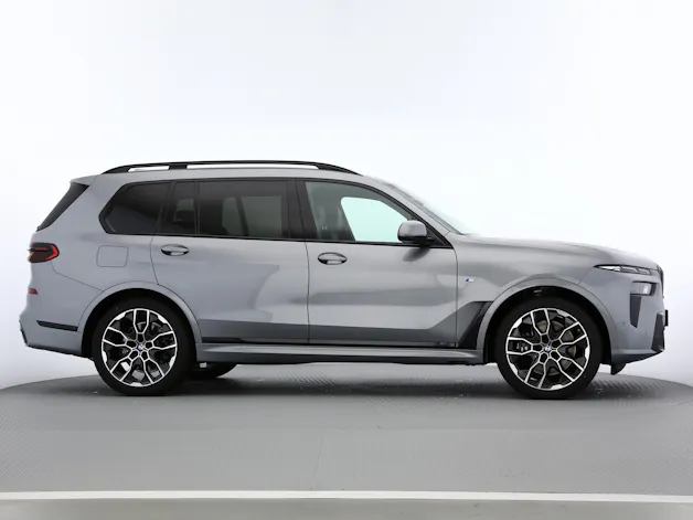 BMW X7 G07 40d xDrive SAG