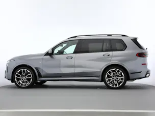 BMW X7 G07 40d xDrive SAG