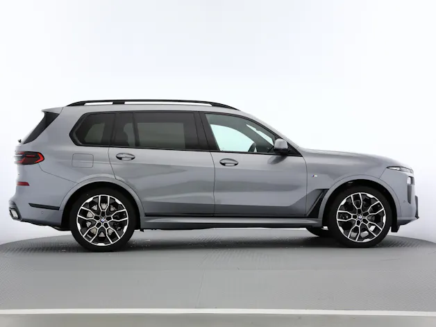 BMW X7 G07 40d xDrive SAG