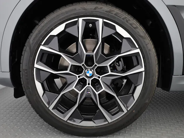 BMW X7 G07 40d xDrive SAG