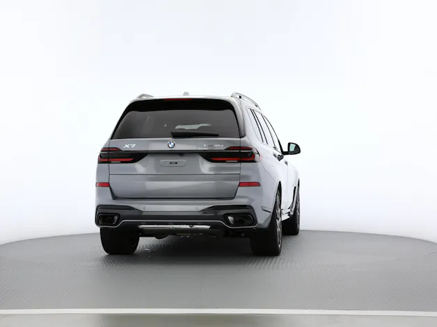 BMW X7 G07 40d xDrive SAG