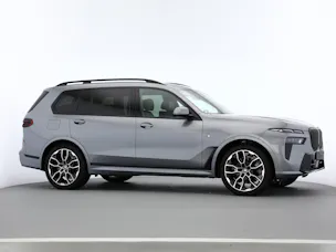 BMW X7 G07 40d xDrive SAG