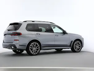 BMW X7 G07 40d xDrive SAG