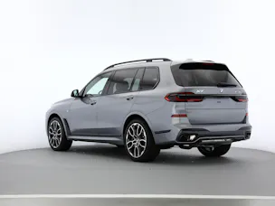 BMW X7 G07 40d xDrive SAG